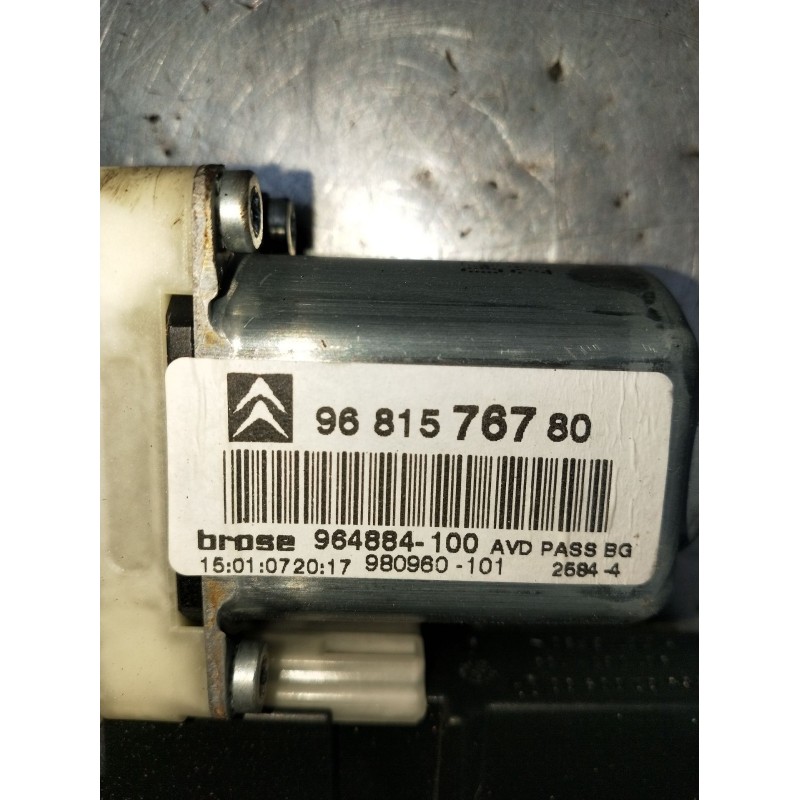 Recambio de elevalunas delantero derecho para citroën c4 coupé (la_) 1.6 hdi referencia OEM IAM 9681576780 3P 2006