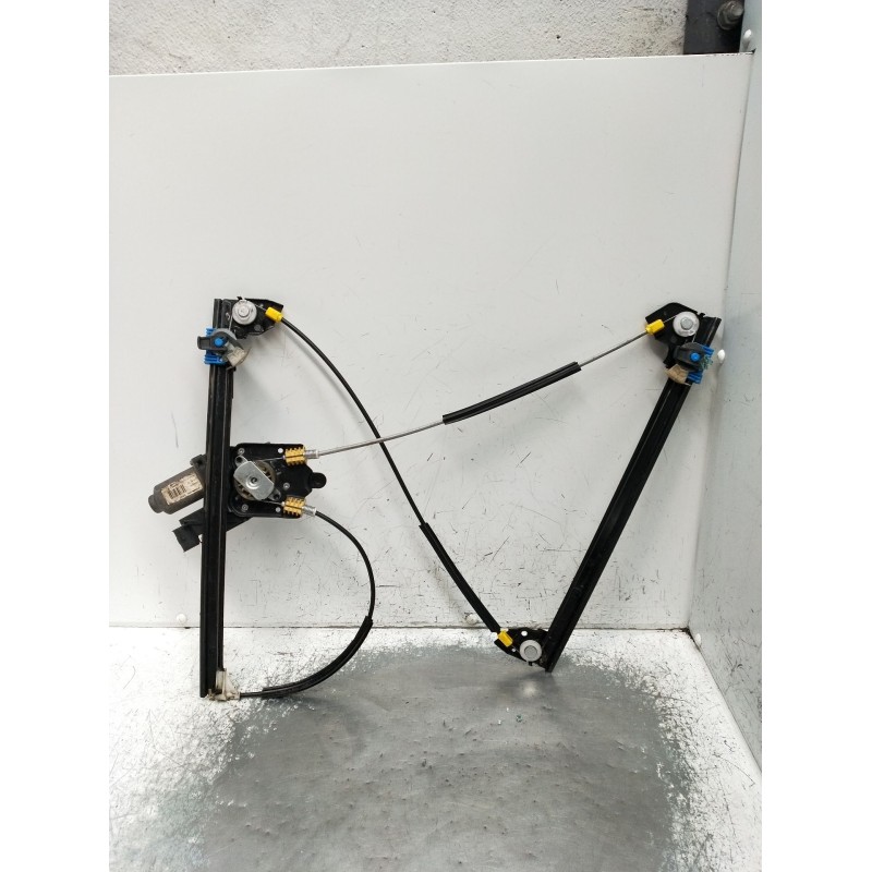 Recambio de elevalunas delantero izquierdo para renault laguna ii (bg0/1_) 2.0 16v (bg00, bg0k, bg0p, bg0w) referencia OEM IAM 4