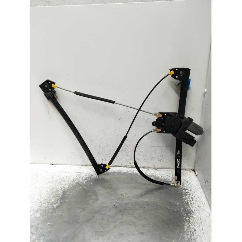 Recambio de elevalunas delantero izquierdo para renault laguna ii (bg0/1_) 2.0 16v (bg00, bg0k, bg0p, bg0w) referencia OEM IAM 4
