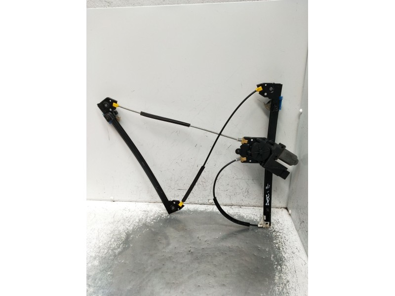 Recambio de elevalunas delantero izquierdo para renault laguna ii (bg0/1_) 2.0 16v (bg00, bg0k, bg0p, bg0w) referencia OEM IAM 4
