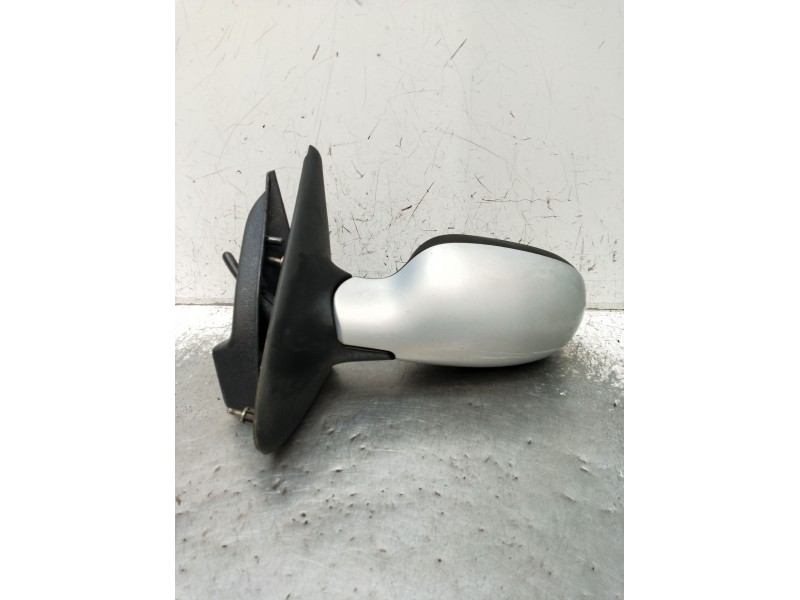 Recambio de retrovisor izquierdo para renault megane i (ba0/1_) 1.9 dti (ba1u) referencia OEM IAM  MANUAL 1999