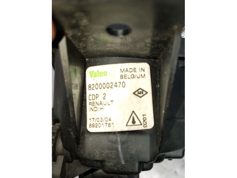Recambio de faro antiniebla derecho para renault laguna ii (bg0/1_) 2.0 16v (bg00, bg0k, bg0p, bg0w) referencia OEM IAM 82000002