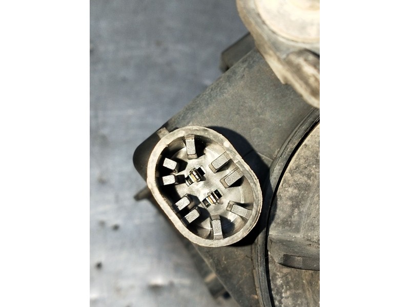 Recambio de faro antiniebla derecho para opel vectra c gts (z02) 2.2 dti 16v (f68) referencia OEM IAM   2003