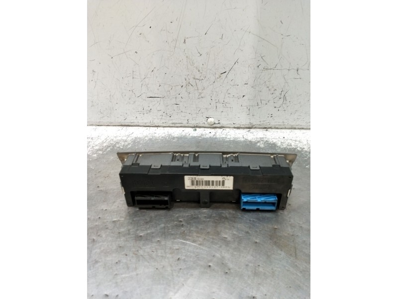 Recambio de mando calefaccion / aire acondicionado para opel vectra c gts (z02) 2.2 dti 16v (f68) referencia OEM IAM 13138196  2