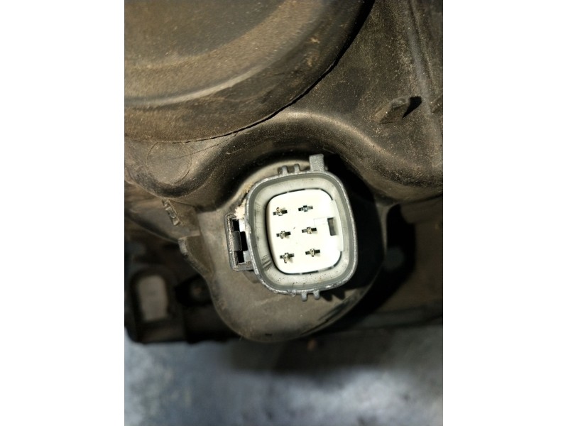 Recambio de faro derecho para volvo xc90 i (275) d5 awd referencia OEM IAM 8620860 89007592 XENON 2002
