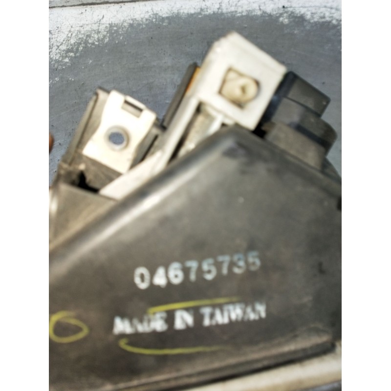 Recambio de faro antiniebla izquierdo para honda civic viii hatchback (fn, fk) 2.2 ctdi (fk3) referencia OEM IAM 04675735  2006