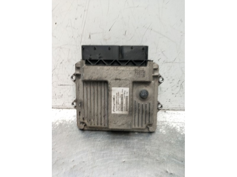 Recambio de centralita motor uce para fiat linea (323_, 110_) 1.3 d multijet (323axb11, 323axb1a) referencia OEM IAM 51806512 6P