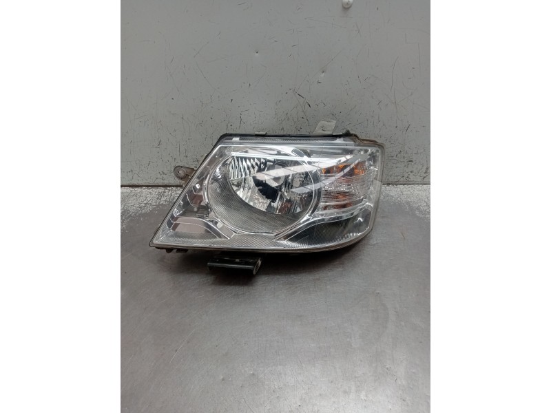 Recambio de faro izquierdo para tata xenon 2.2 dci referencia OEM IAM   