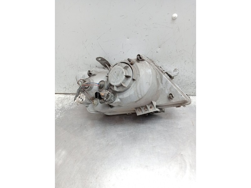 Recambio de faro izquierdo para tata xenon 2.2 dci referencia OEM IAM   