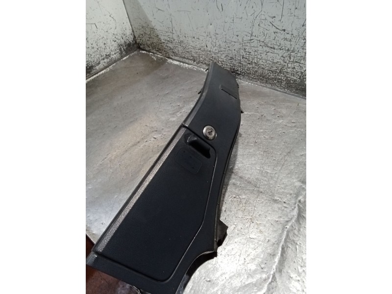 Recambio de moldura para honda st st 1100 pan european (sc26) referencia OEM IAM   DERECHO