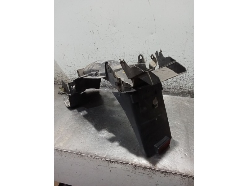 Recambio de guardabarros trasero para honda st st 1100 pan european (sc26) referencia OEM IAM 80106MT30100  