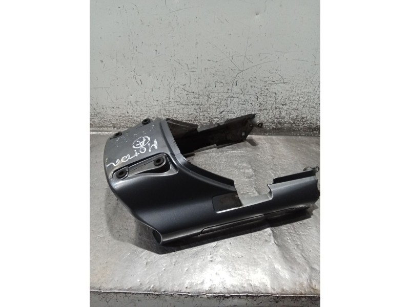 Recambio de moldura para honda st st 1100 pan european (sc26) referencia OEM IAM   