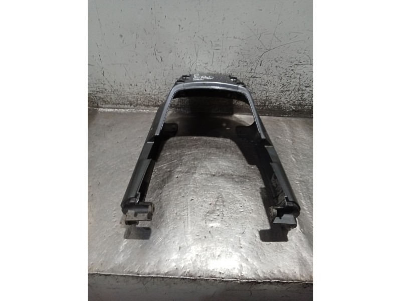 Recambio de moldura para honda st st 1100 pan european (sc26) referencia OEM IAM   