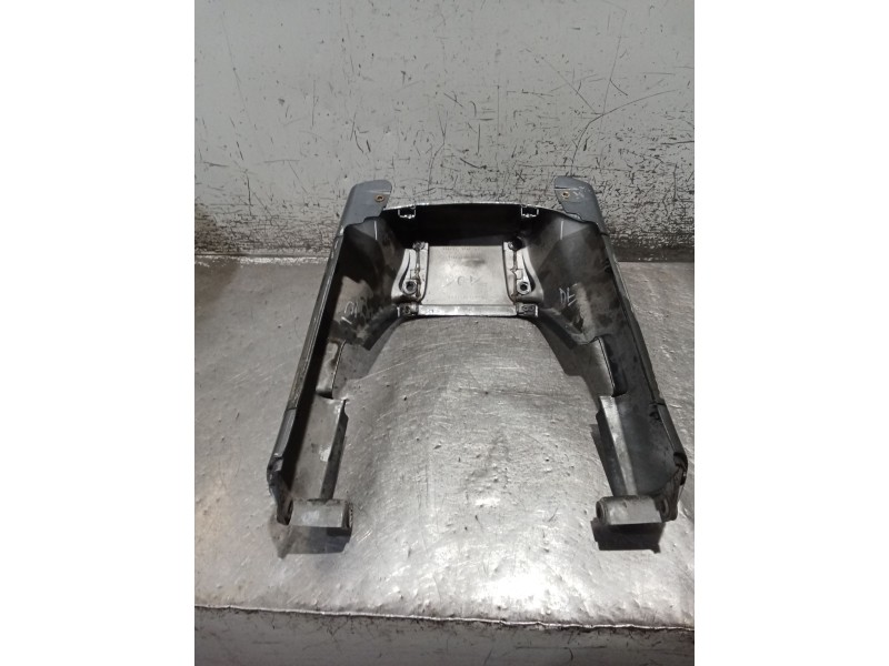 Recambio de moldura para honda st st 1100 pan european (sc26) referencia OEM IAM   
