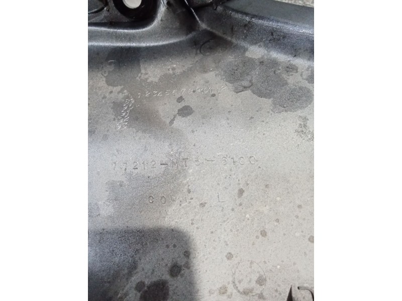 Recambio de moldura para honda st st 1100 pan european (sc26) referencia OEM IAM   