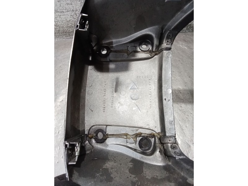 Recambio de moldura para honda st st 1100 pan european (sc26) referencia OEM IAM   