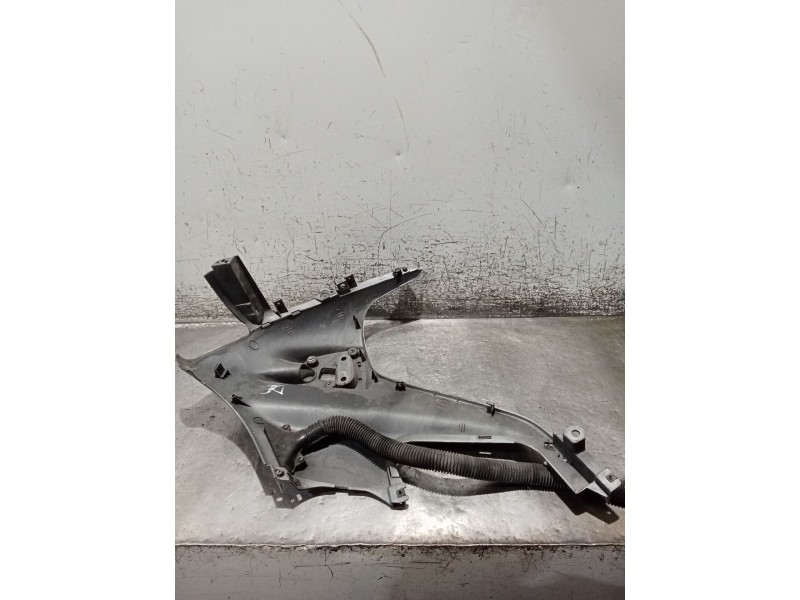Recambio de moldura para honda st st 1100 pan european (sc26) referencia OEM IAM   DERECHO