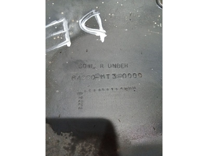 Recambio de moldura para honda st st 1100 pan european (sc26) referencia OEM IAM   DERECHO