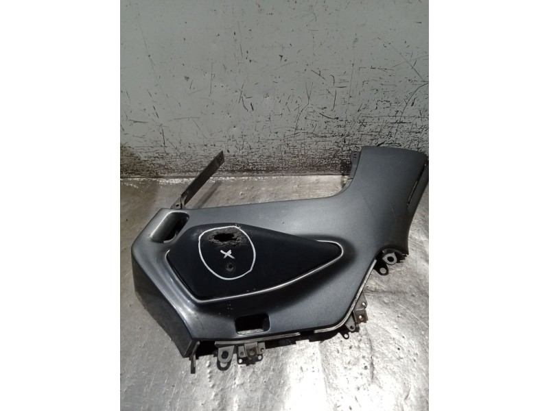 Recambio de moldura para honda st st 1100 pan european (sc26) referencia OEM IAM   DERECHO