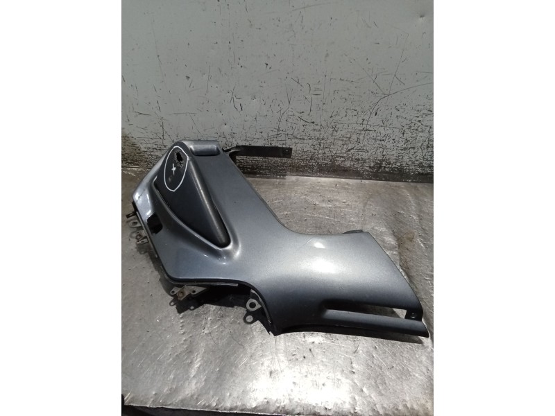 Recambio de moldura para honda st st 1100 pan european (sc26) referencia OEM IAM   DERECHO