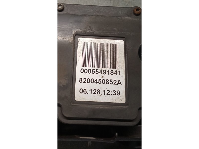 Recambio de freno de mano electrico para renault grand scénic ii (jm0/1_) 1.9 dci (jm14) referencia OEM IAM 8200450852A  VER FOT