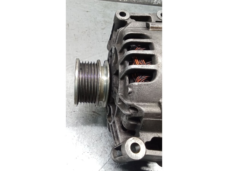 Recambio de alternador para audi a4 b6 (8e2) 2.0 referencia OEM IAM 06B903016AF SG14B016 140A