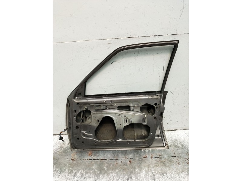 Recambio de puerta delantera derecha para opel ascona c (j82) 2.0 i cat (f11, m11, f68, m68) referencia OEM IAM  4P 1986