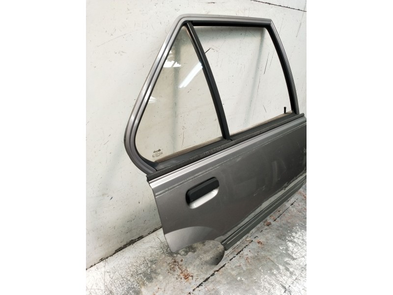 Recambio de puerta trasera derecha para opel ascona c (j82) 2.0 i cat (f11, m11, f68, m68) referencia OEM IAM  4P 1986