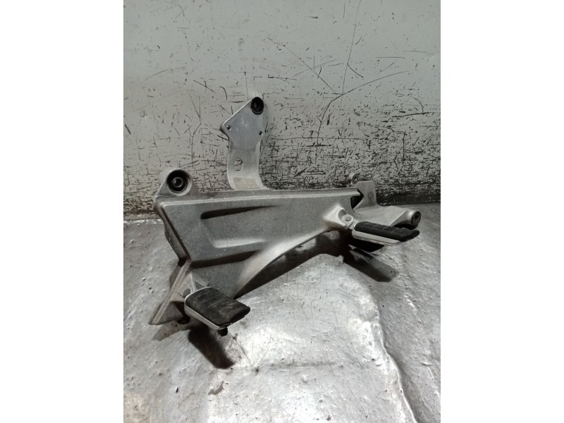 Recambio de estribos laterales para honda st st 1100 pan european (sc26) referencia OEM IAM   ESTRIBO