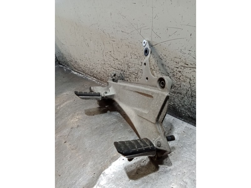 Recambio de estribos laterales para honda st st 1100 pan european (sc26) referencia OEM IAM   ESTRIBO