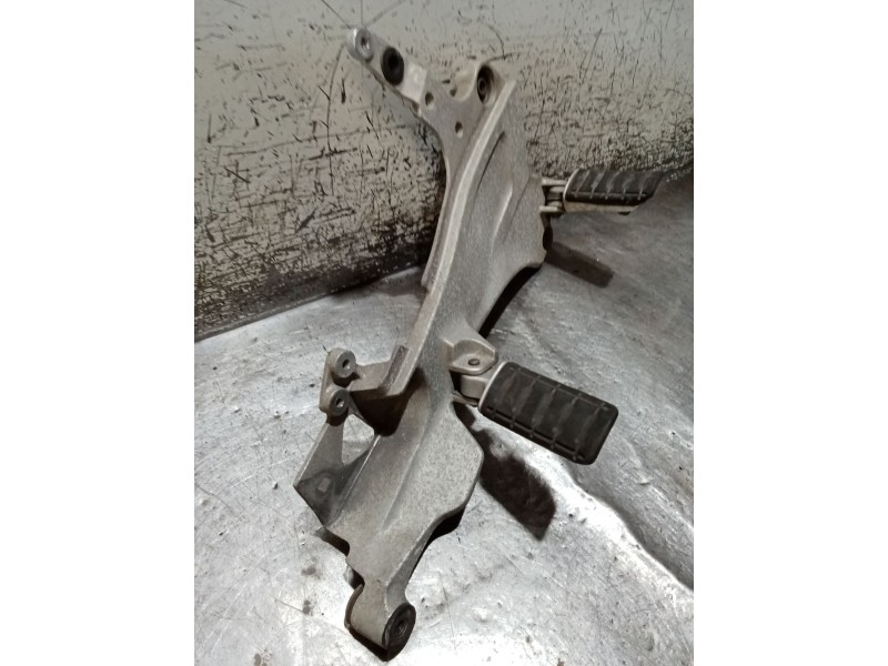 Recambio de estribos laterales para honda st st 1100 pan european (sc26) referencia OEM IAM   ESTRIBO