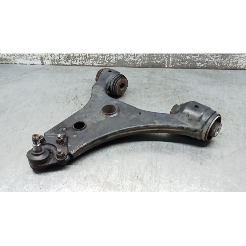 Recambio de brazo suspension inferior delantero derecho para mercedes-benz clase b sports tourer (w245) b 200 cdi (245.208) refe
