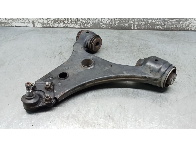 Recambio de brazo suspension inferior delantero derecho para mercedes-benz clase b sports tourer (w245) b 200 cdi (245.208) refe