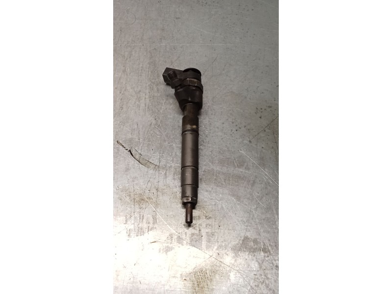 Recambio de inyector para mercedes-benz clase b sports tourer (w245) b 200 cdi (245.208) referencia OEM IAM A6400700787 04451101