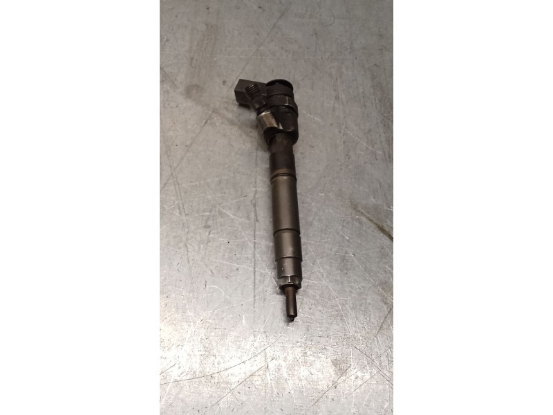 Recambio de inyector para mercedes-benz clase b sports tourer (w245) b 200 cdi (245.208) referencia OEM IAM A6400700787 04451101