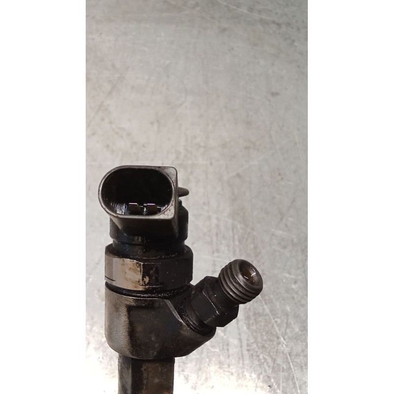 Recambio de inyector para mercedes-benz clase b sports tourer (w245) b 200 cdi (245.208) referencia OEM IAM A6400700787 04451101