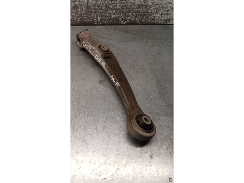 Recambio de brazo suspension inferior delantero derecho para audi a4 ber. (b8) s line sportpaket / plus referencia OEM IAM 8K040