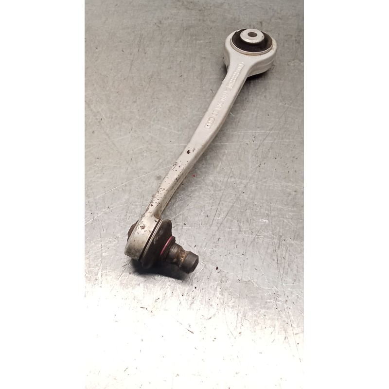 Recambio de brazo suspension superior delantero derecho para audi a4 ber. (b8) s line sportpaket / plus referencia OEM IAM 8K050