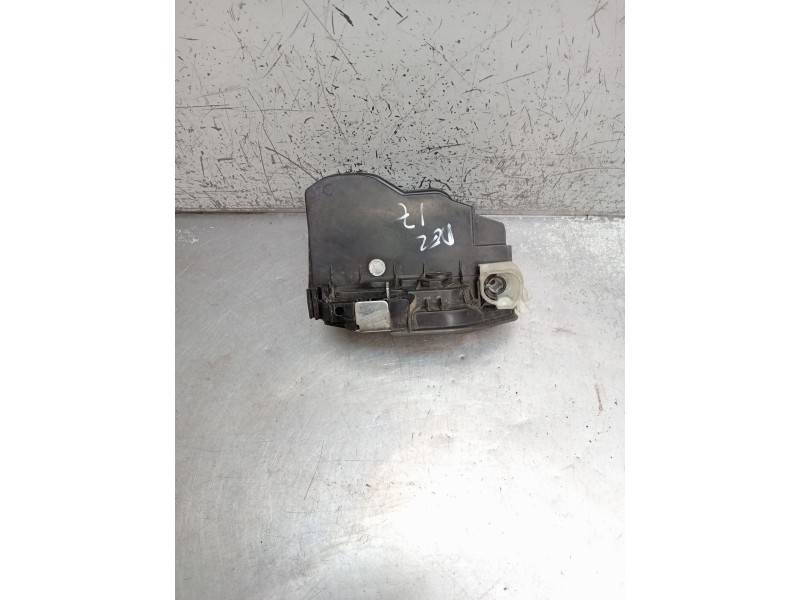 Recambio de motor cierre centralizado delantero izquierdo para bmw x1 (e84) sdrive 18 d referencia OEM IAM 7229461 A053702 