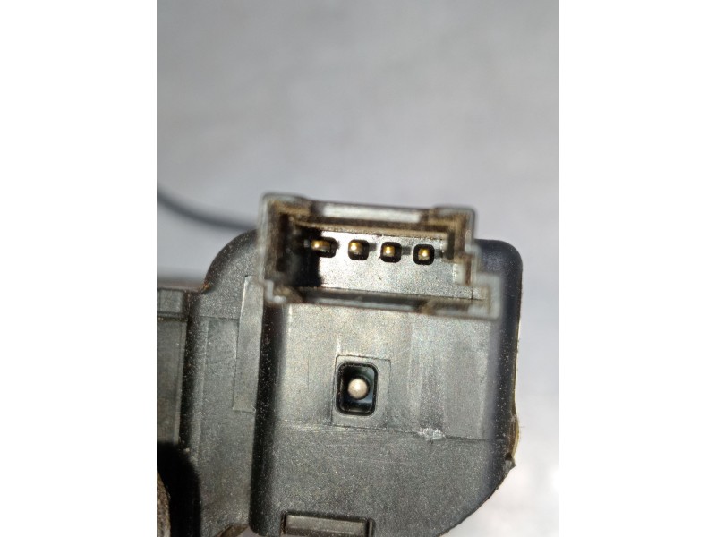 Recambio de motor cierre centralizado porton para bmw x1 (e84) sdrive 18 d referencia OEM IAM 912781108 5P. 16367210 