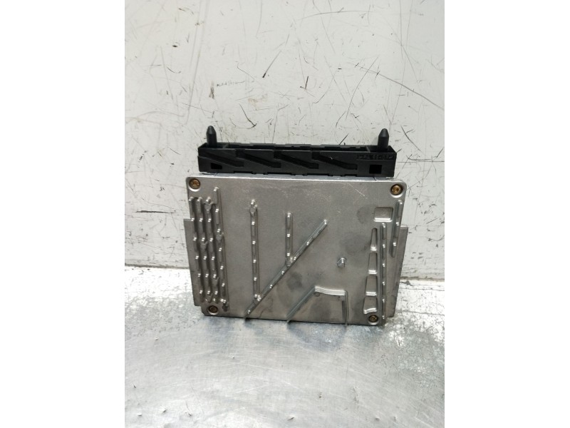 Recambio de centralita motor uce para volvo xc90 i (275) d5 awd referencia OEM IAM 0281010319 28SA5360 2002