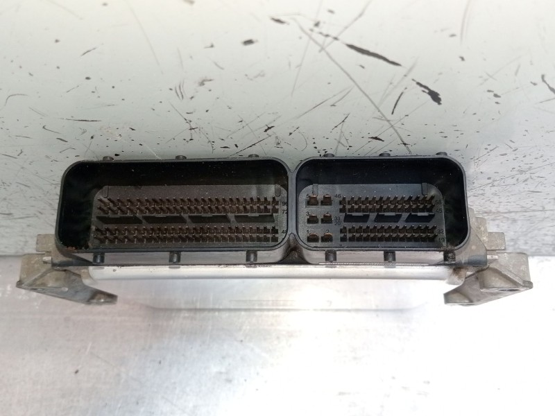 Recambio de centralita motor uce para tata xenon 2.2 dci referencia OEM IAM 28066923 279715209901 033137 