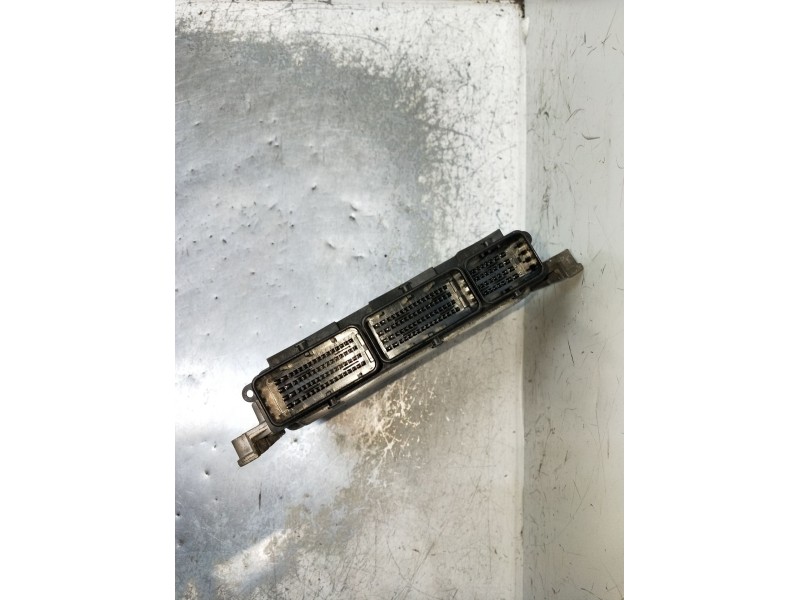 Recambio de centralita motor uce para dacia dokker furgoneta/monovolumen 1.5 dci (feaj) referencia OEM IAM 0281032811 237106319R