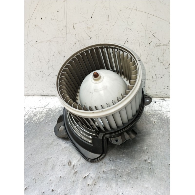 Recambio de motor calefaccion para fiat linea (323_, 110_) 1.3 d multijet (323axb11, 323axb1a) referencia OEM IAM 5D3330100 5D31