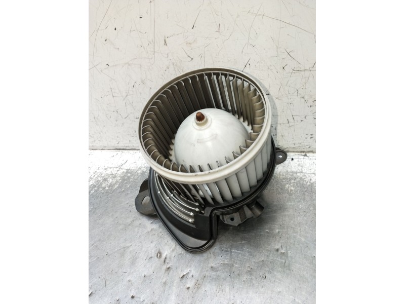 Recambio de motor calefaccion para fiat linea (323_, 110_) 1.3 d multijet (323axb11, 323axb1a) referencia OEM IAM 5D3330100 5D31