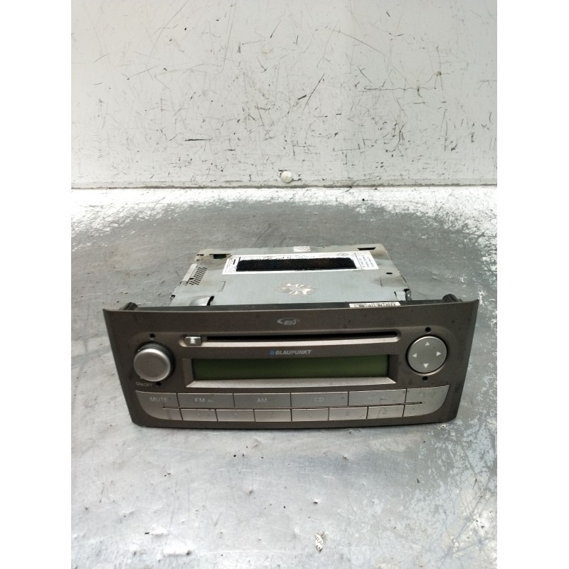 Recambio de sistema audio / radio cd para fiat linea (323_, 110_) 1.3 d multijet (323axb11, 323axb1a) referencia OEM IAM 7646354