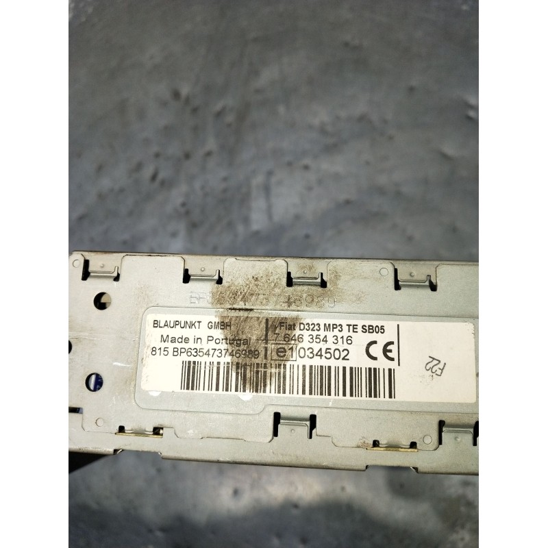 Recambio de sistema audio / radio cd para fiat linea (323_, 110_) 1.3 d multijet (323axb11, 323axb1a) referencia OEM IAM 7646354