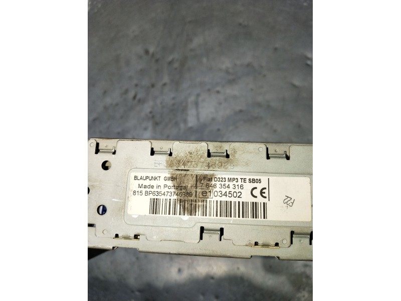 Recambio de sistema audio / radio cd para fiat linea (323_, 110_) 1.3 d multijet (323axb11, 323axb1a) referencia OEM IAM 7646354