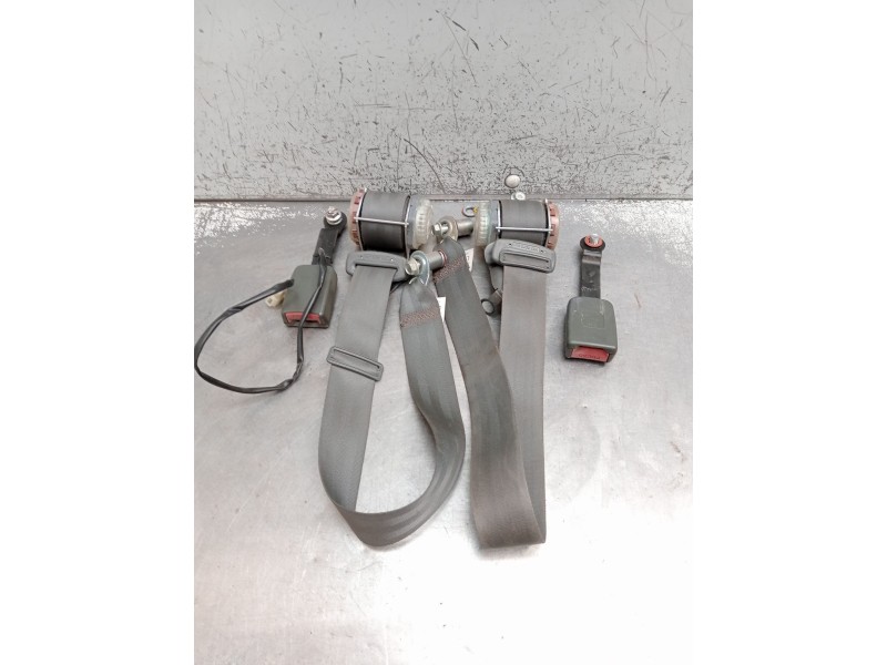Recambio de juego cinturones delantero para tata xenon 2.2 dci referencia OEM IAM   