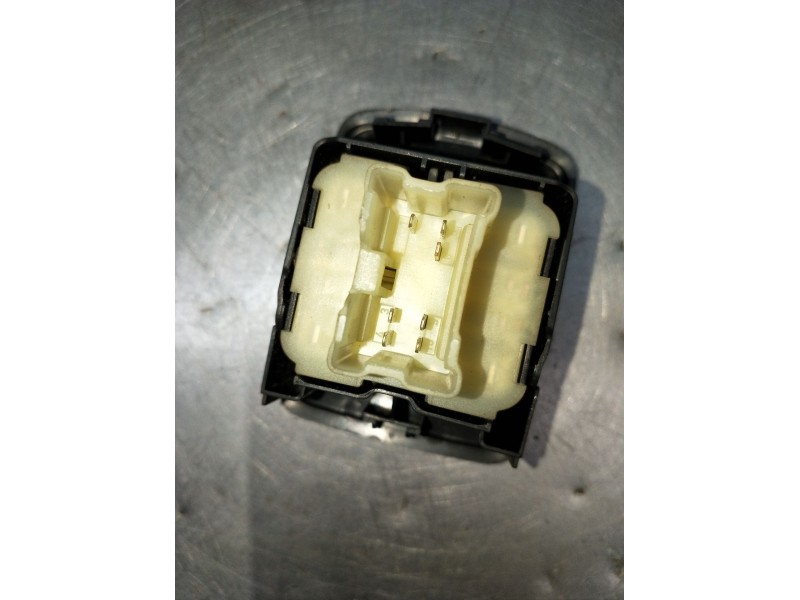 Recambio de mando elevalunas delantero izquierdo para dacia dokker furgoneta/monovolumen 1.5 dci (feaj) referencia OEM IAM 25411